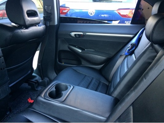 Каркасные авточехлы на Honda Civic 8 4D Каркасные авточехлы на Honda Civic 8 4D