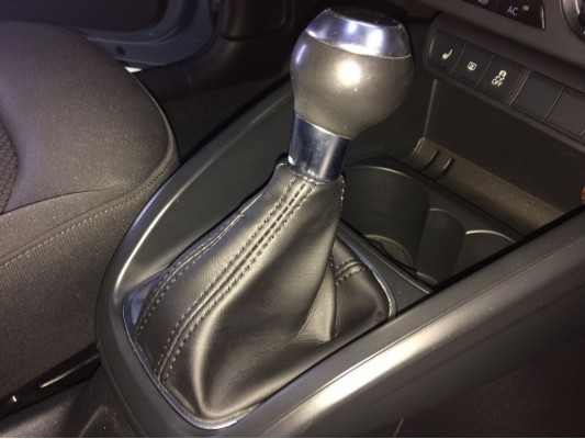 Перетяжка рычага и чехла КПП